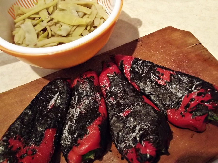 Salata de fasole verde cu ardei copt si maioneza