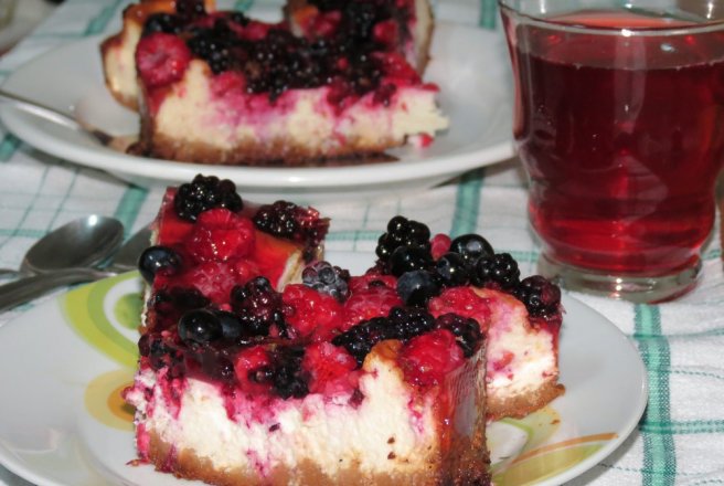 Cheesecake cu fructe de padure