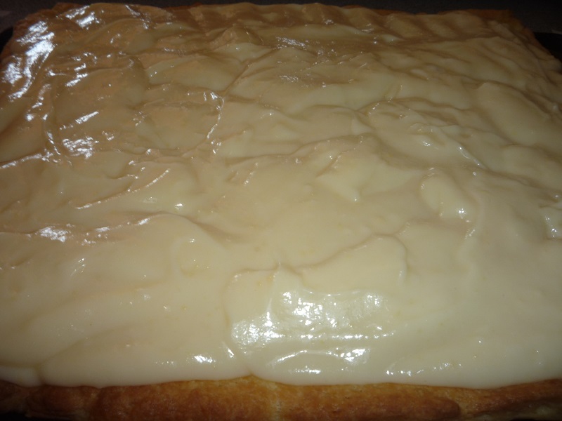 Flan cu crema de vanilie si fructe