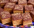 Foi fragede cu miere si crema de ciocolata, nuca si rom-4