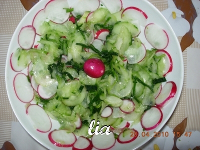 Salata usoara de castraveti