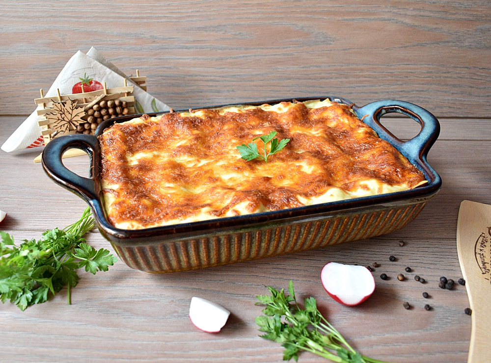 Lasagna cu Carne: Reteta savuroasa si usor de pregatit pentru o cina in familie