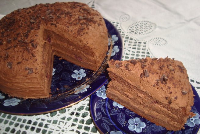 Tort cu mousse de ciocolata