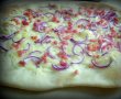 Flammkuchen cu sunca si ceapa-3