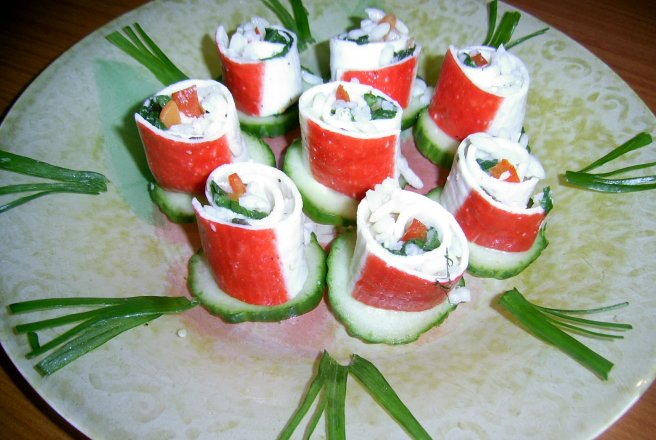 Rulouri cu surimi