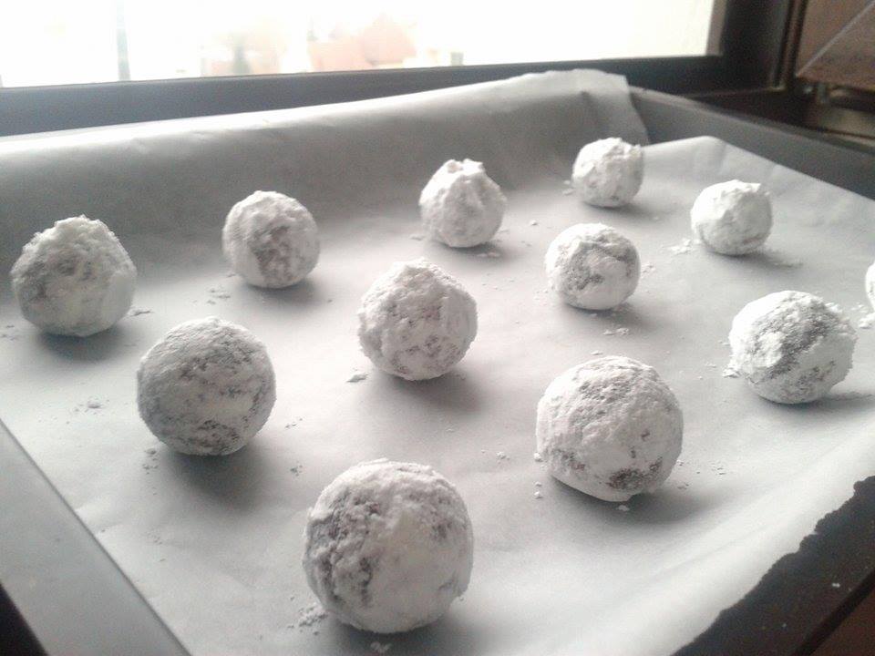 Fursecuri Trufe (Chocolate crinkles)