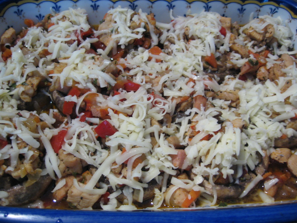 Ciuperci umplute cu legume si piept de pui la slow cooker Crock-Pot