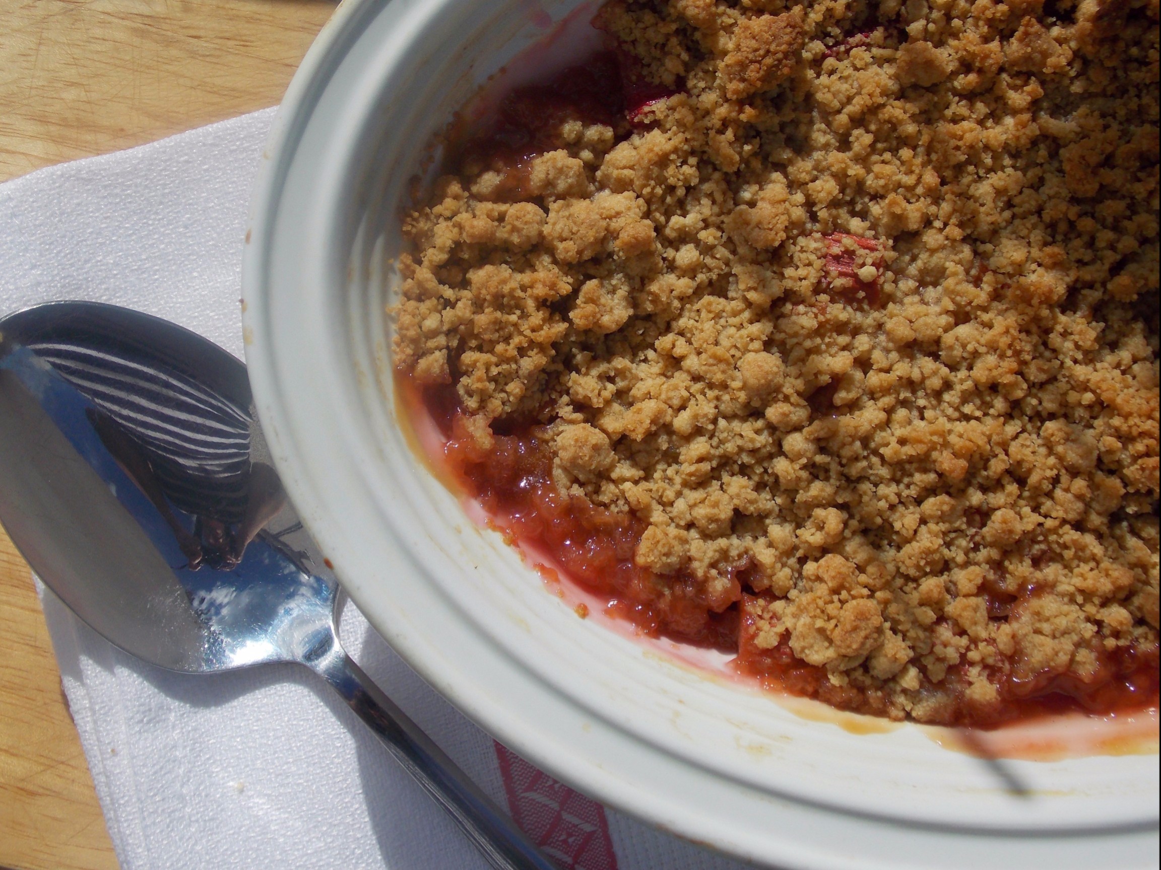 Crumble cu rubarba