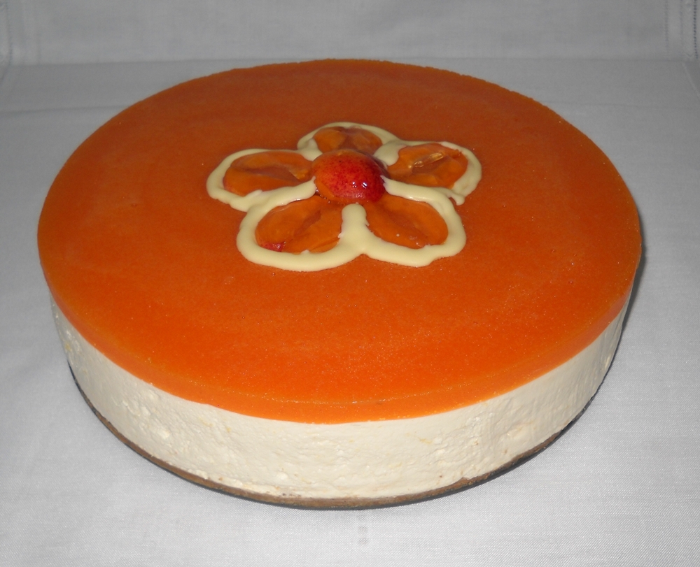 Cheesecake cu jeleu de caise