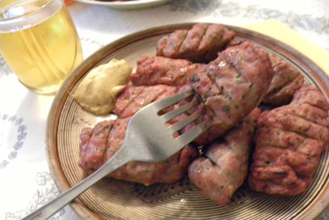 Mici din carne de porc și carne de vită