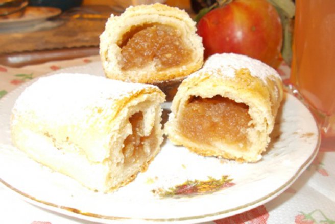 Strudel cu mere