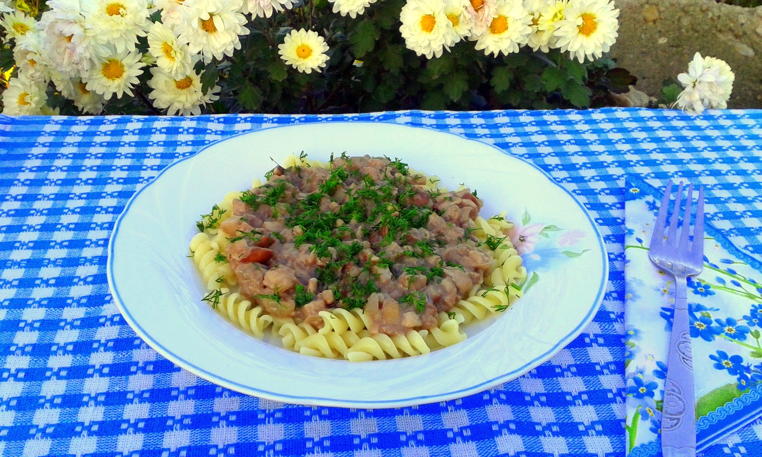 Fusilli cu tocanita de hrib