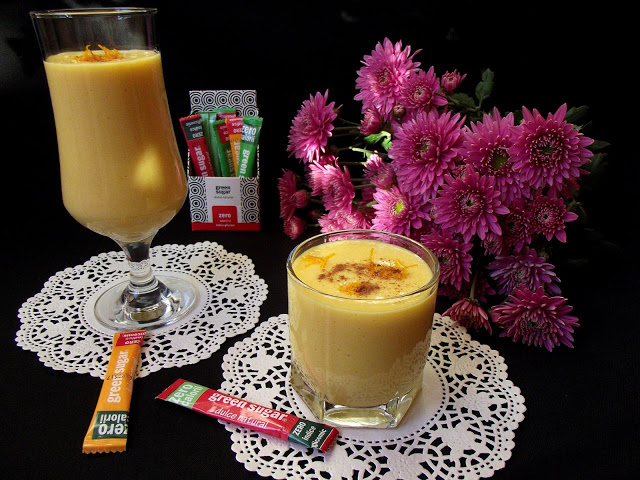 Smoothie de mango,kaki şi portocală