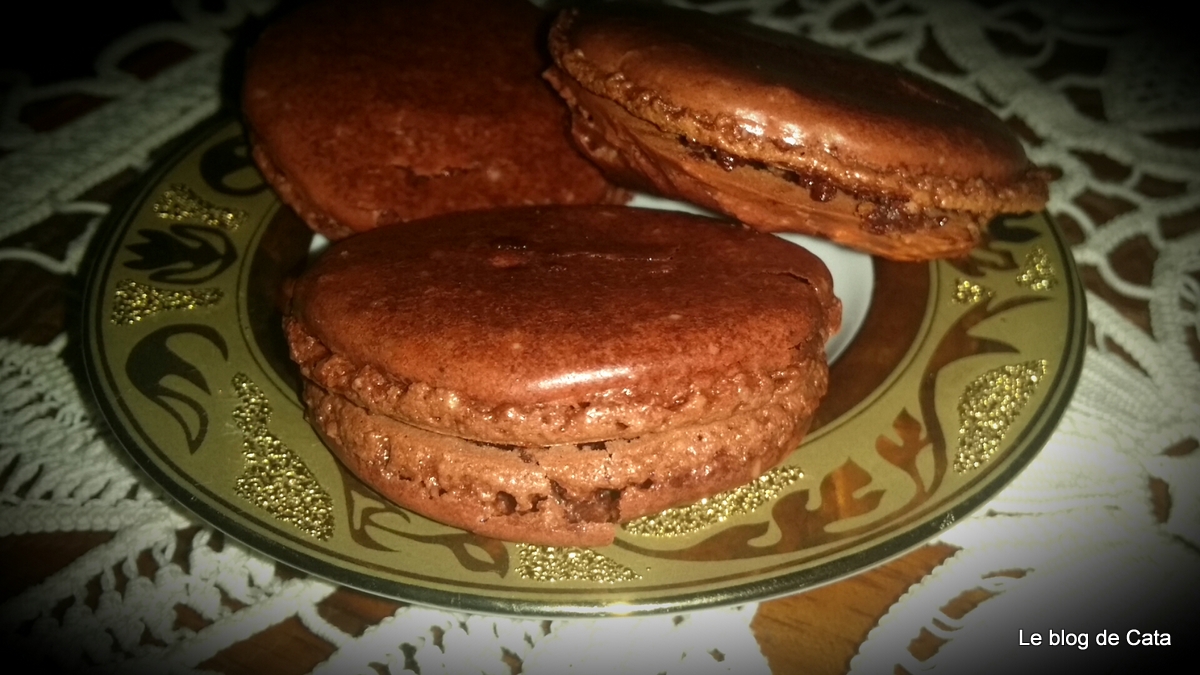 Macarons de ciocolată