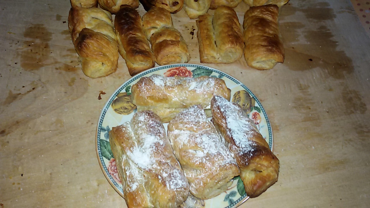 Strudele cu gem de mere si gutui