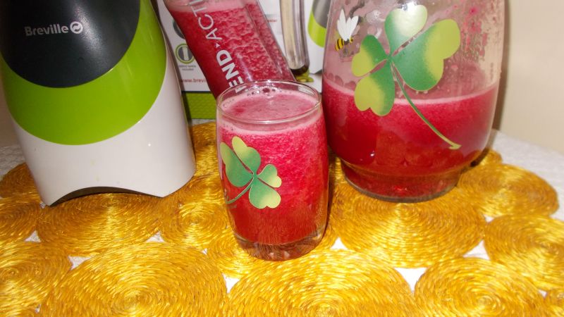 Smoothie rosu