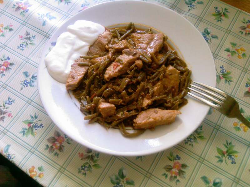 Mancare de pastai cu muschiulet de porc