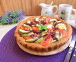 Tarta cu dovlecel, rosii si ceapa caramelizata-6