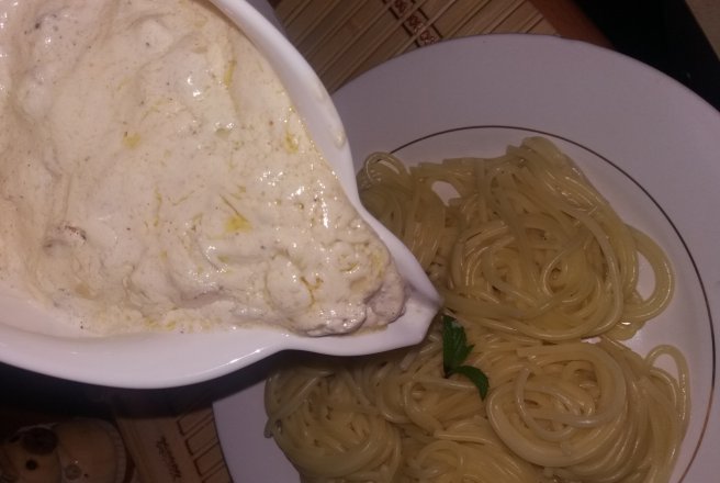 Spaghetti cu sos de ciuperci