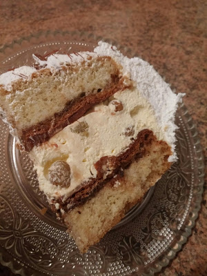 Tort cu crema de vanilie si rom