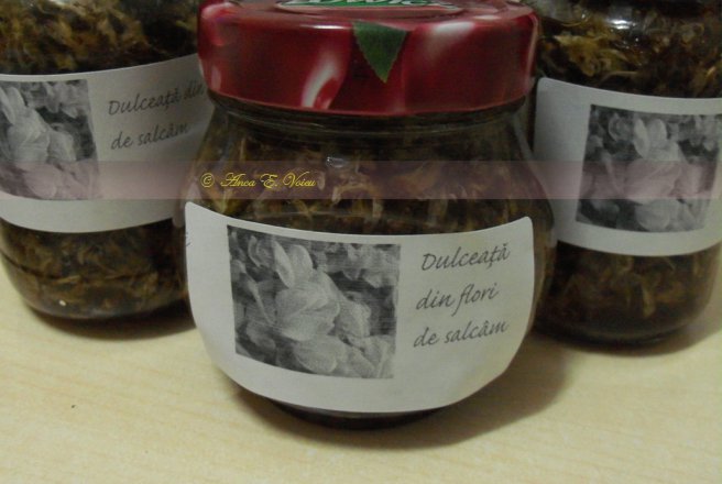 Dulceata din flori de salcam roz