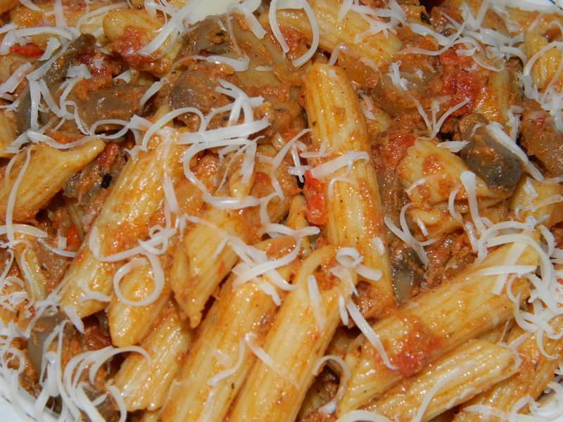 Penne cu ton si ciuperci