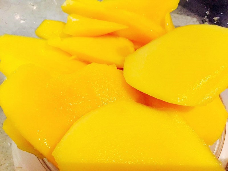 Cuburi jeleu mango si cocos