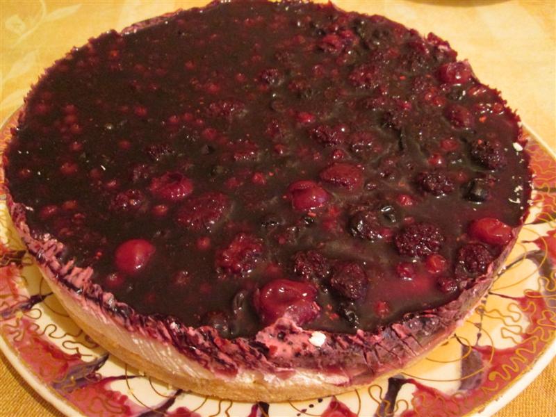 Cheesecake cu fructe de padure (fara coacere)