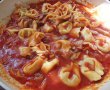 Tortellini cu prosciuto, ciuperci si sos de rosii, la cuptor-4