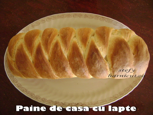 Paine de casa cu lapte (impletita)