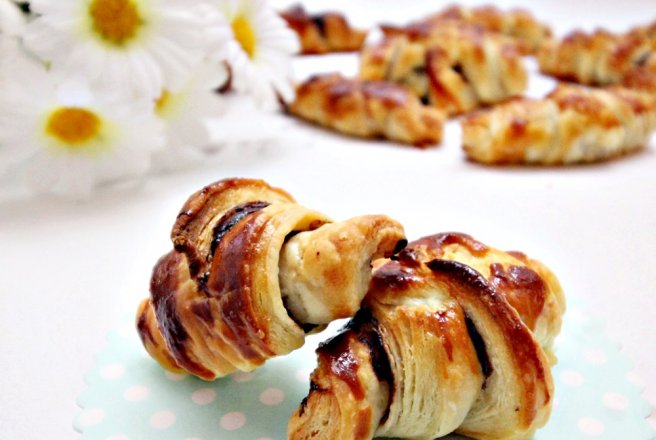 Desert mini croissante cu ciocolata