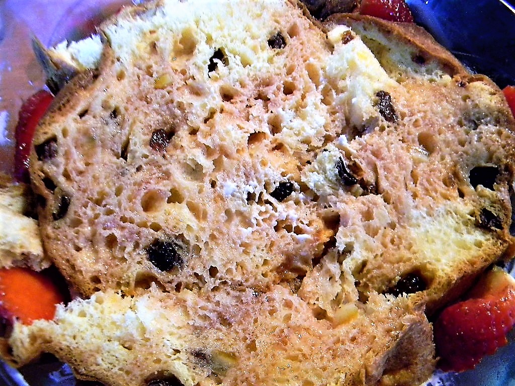 Desert cu piscoturi si panettone