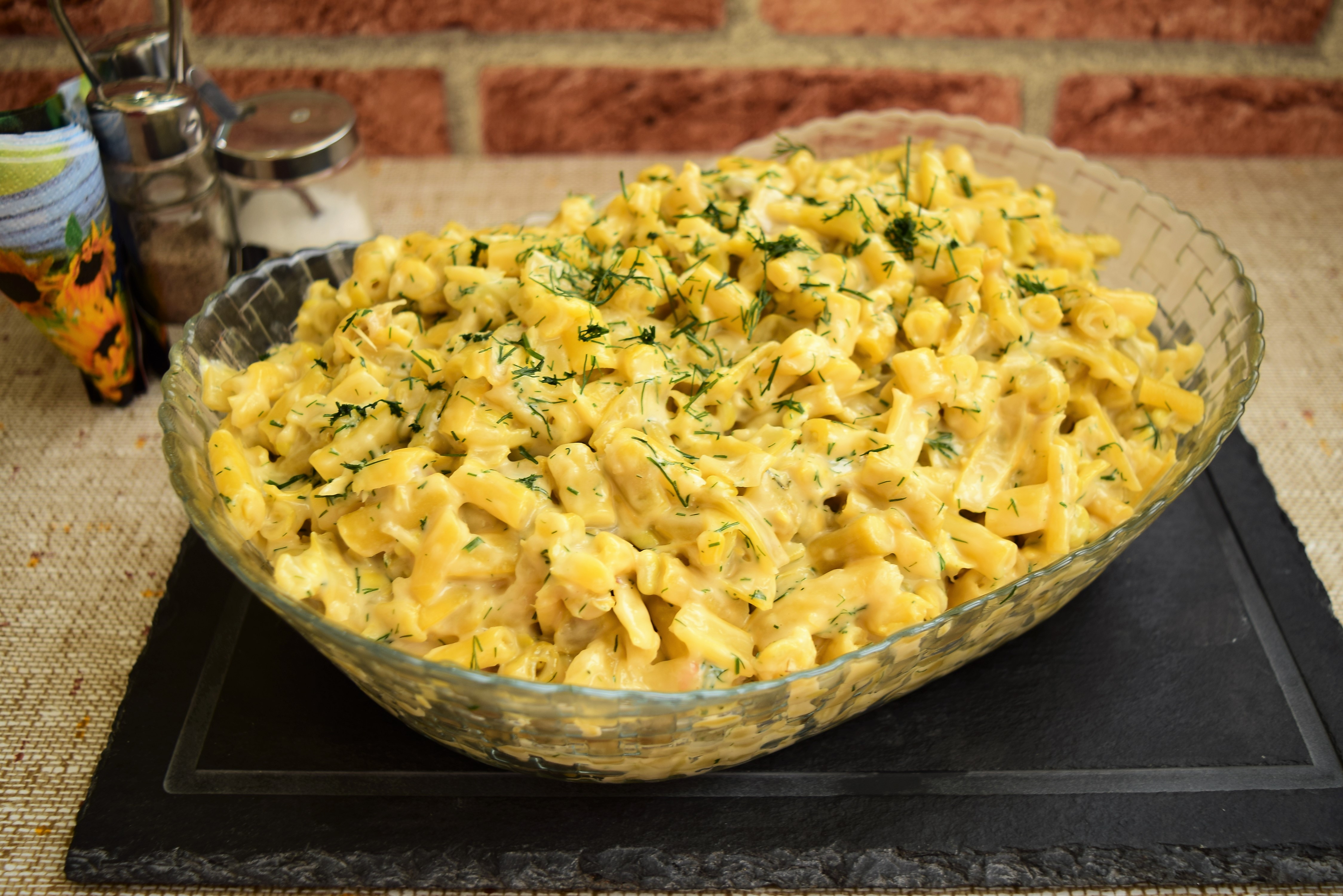 Salata de fasole verde cu maioneza si usturoi