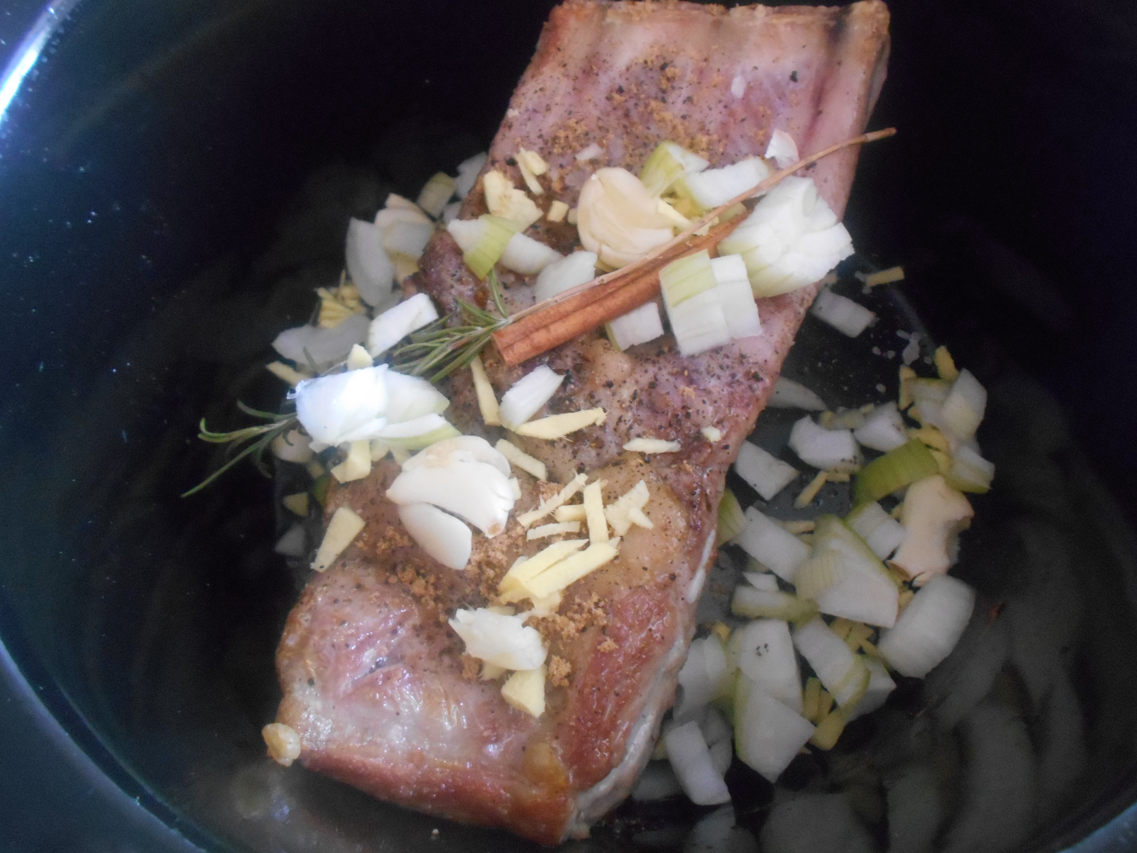 Friptura din burta de porc la slow cooker Crock-Pot