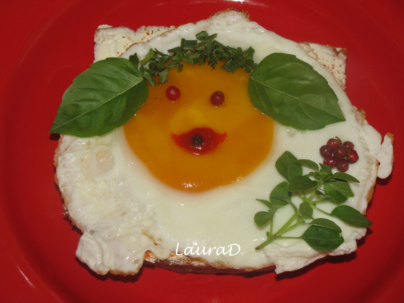 Happy-face sandwich