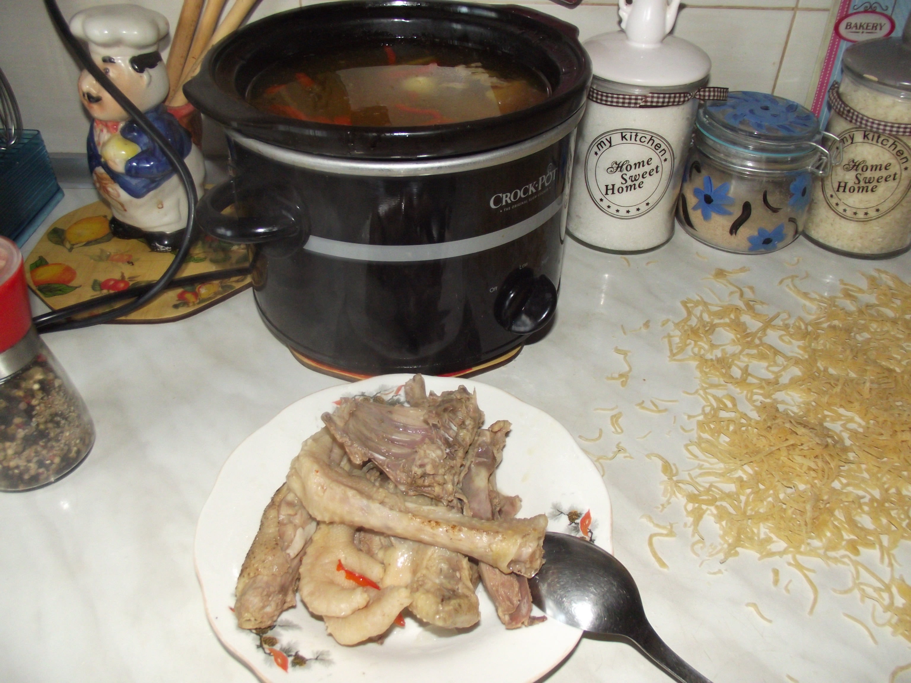 Supa Gogu-Pintenogu cu taitei de casa la slow cooker Crock-Pot