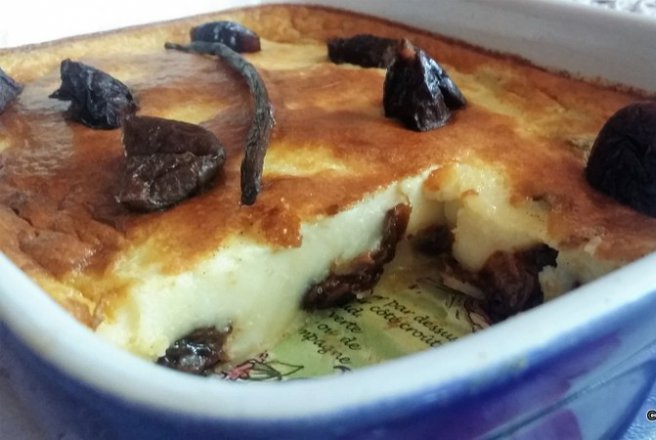 Desert flan/budinca cu prune uscate -  Far Breton