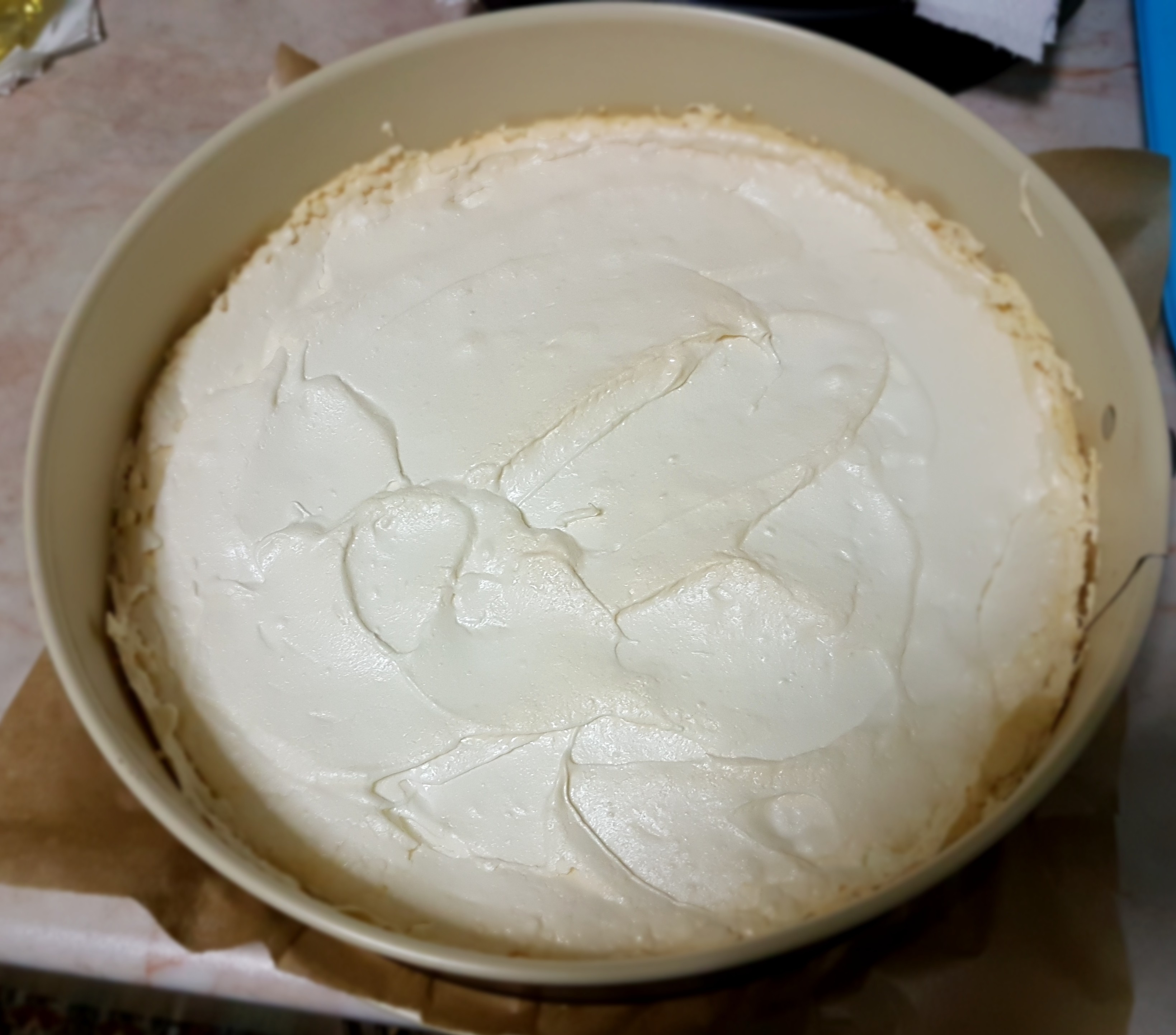 Desert tort cu crema de vanilie si jeleu de fructe de padure - 2018