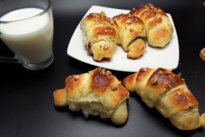 Desert croissante cu ciocolata