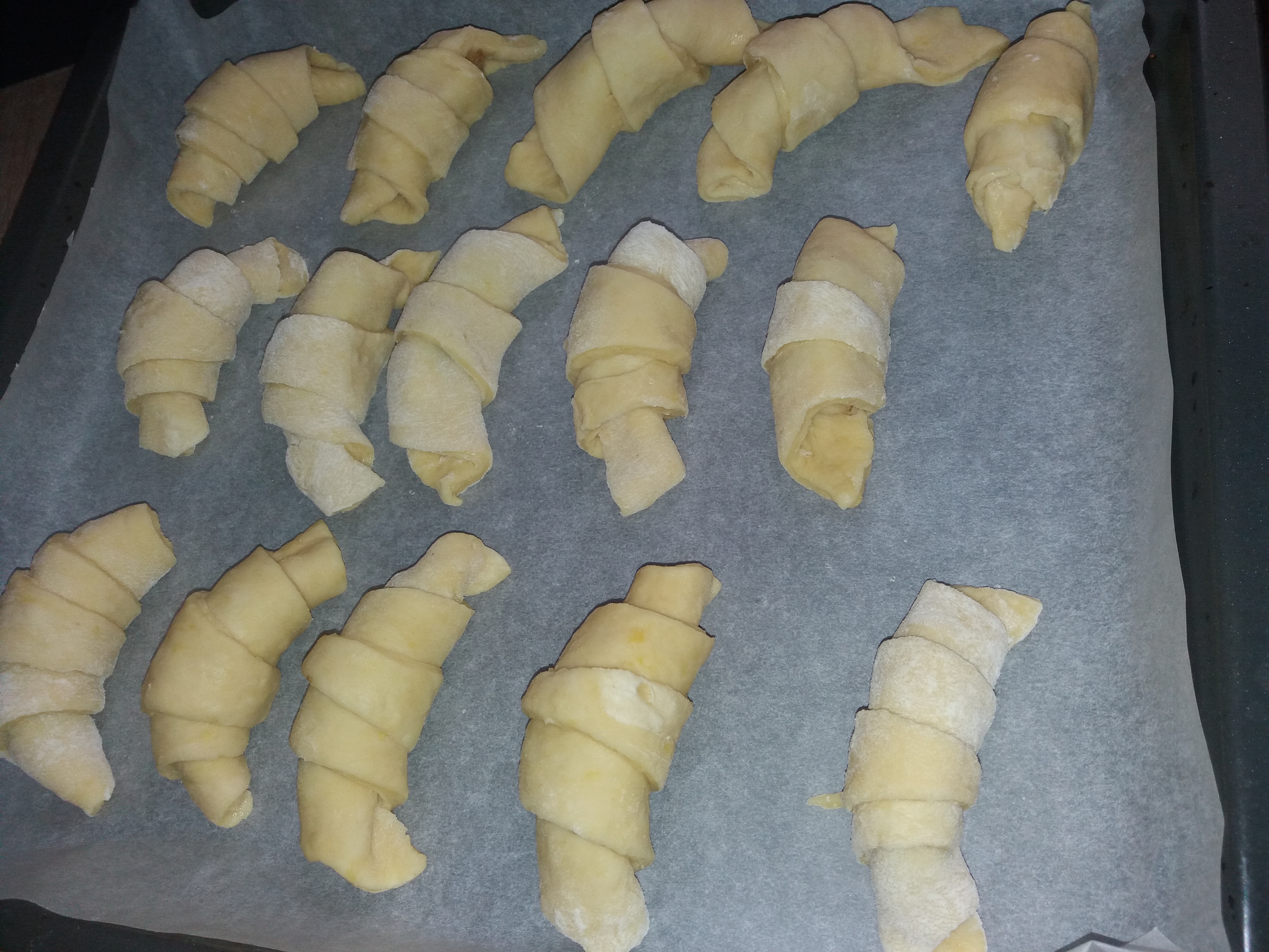 Desert croissante cu ciocolata