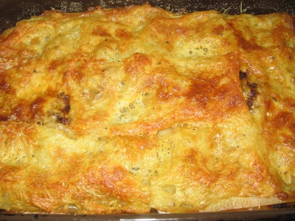 Lasagne cu sos Bolognese