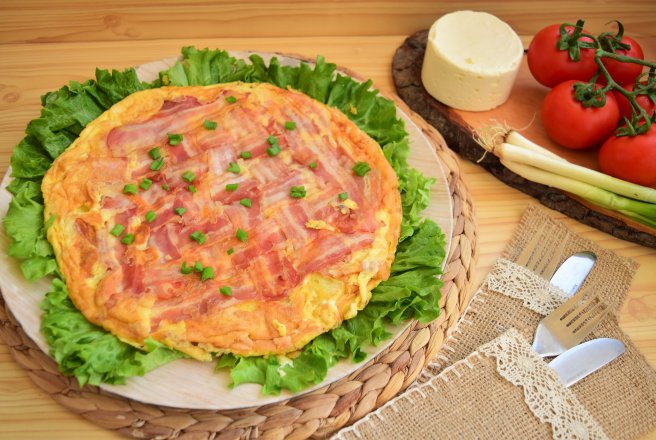 Aperitiv tortilla cu cartofi si bacon