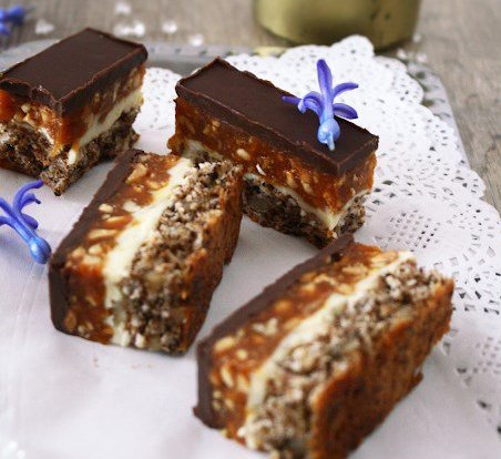 Desert prajitura Snickers