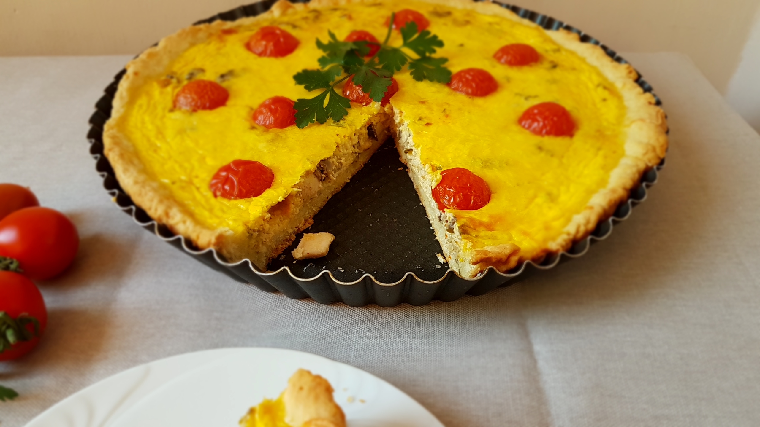 Aperitiv tarta cu ciuperci si piept de pui