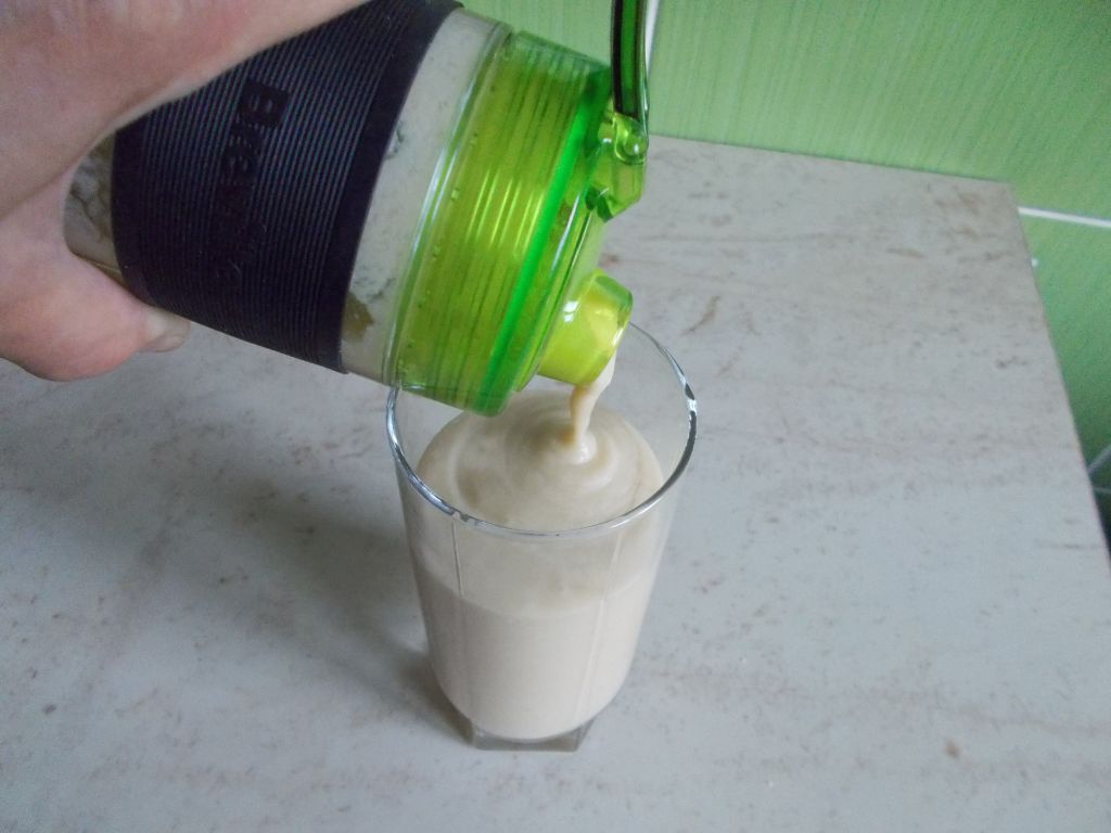 Milkshake de piersici si banane