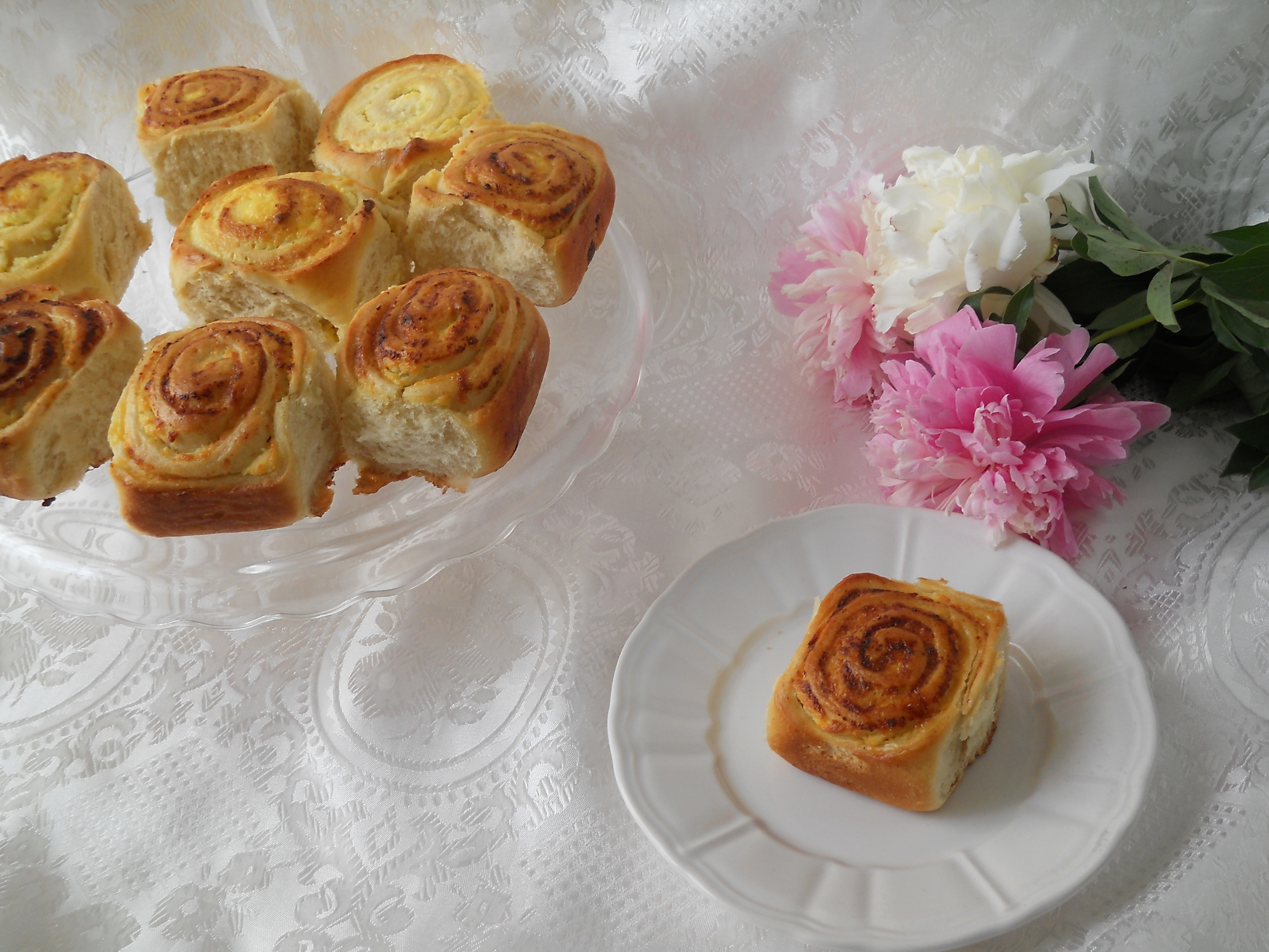 Aperitiv placinte cu branza sarata