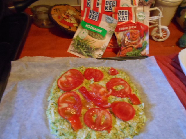 Pizza cu blat de broccoli