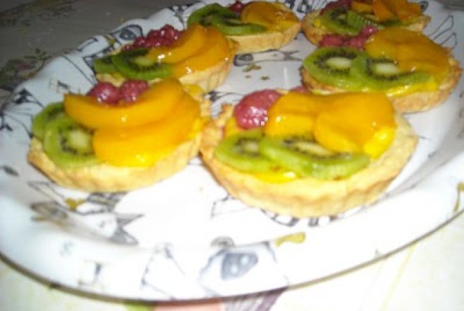 Mini tarte cu fructe