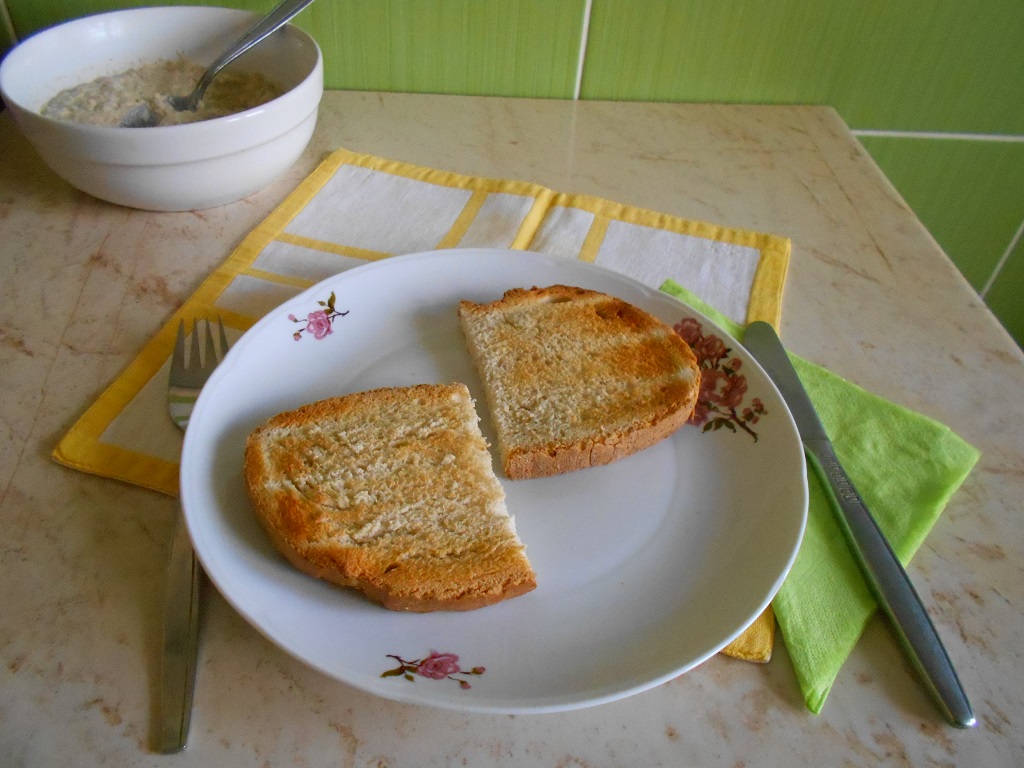 Salata de vinete, cu smantana si plante aromatice