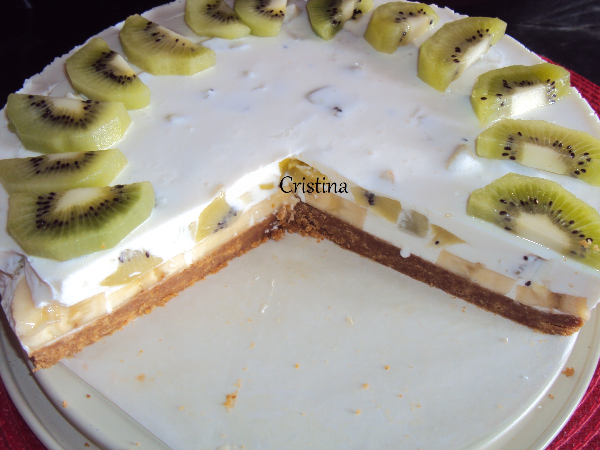 Desert tarta cu iaurt si kiwi